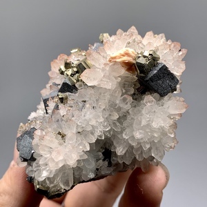 重晶石矿物晶体